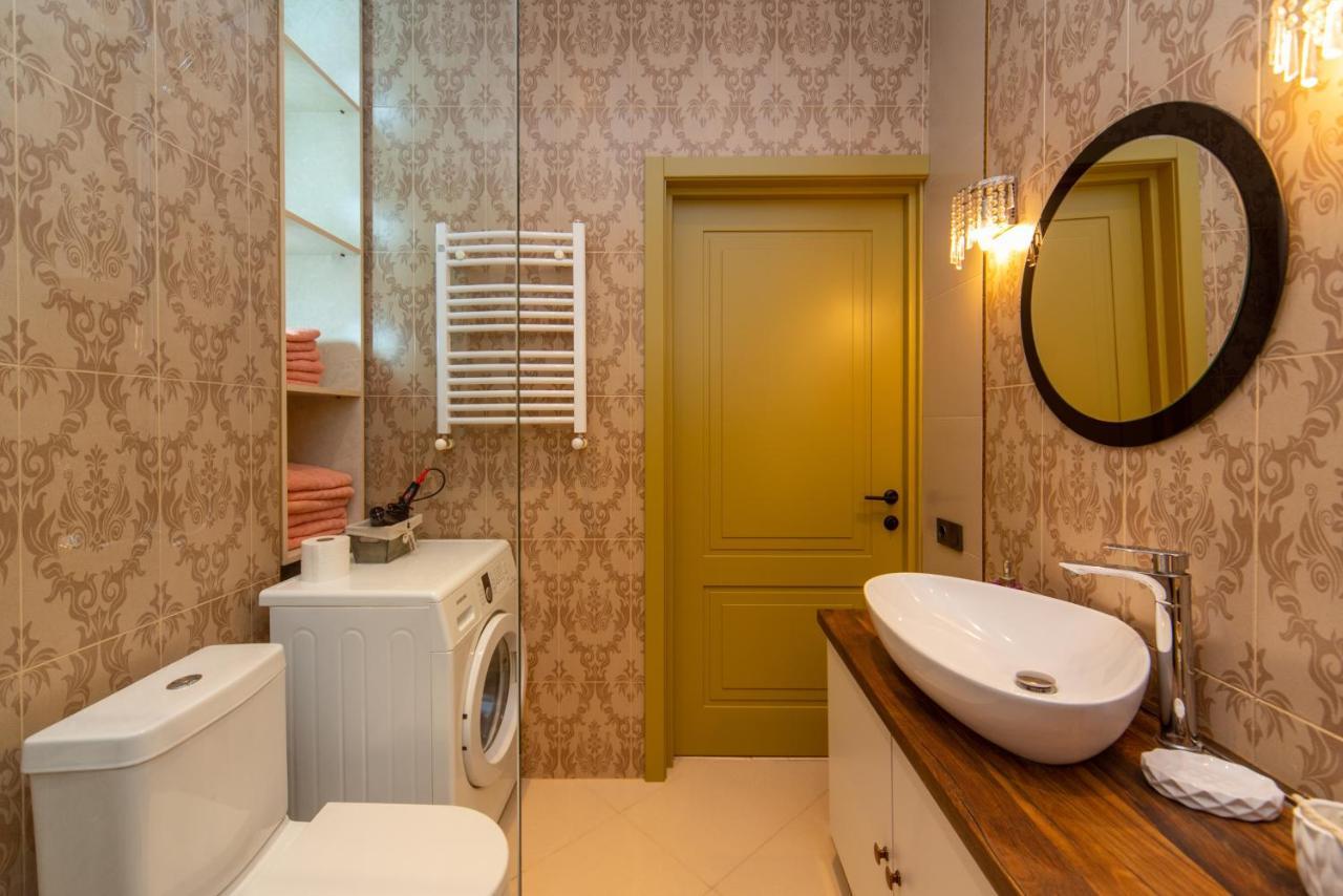 Luxury 4 Bedroom Apartment #1 In The City Center Of Tbilisi Exteriér fotografie