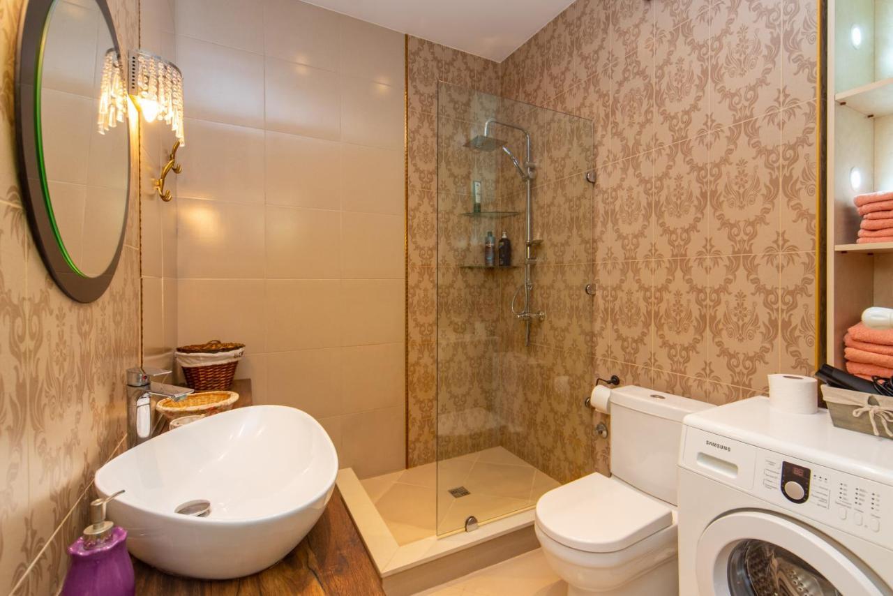 Luxury 4 Bedroom Apartment #1 In The City Center Of Tbilisi Exteriér fotografie